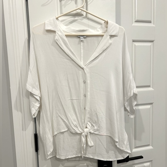 Express Flowy Oversized Crop Button and Tie Front Top Size Medium - Picture 1 of 6